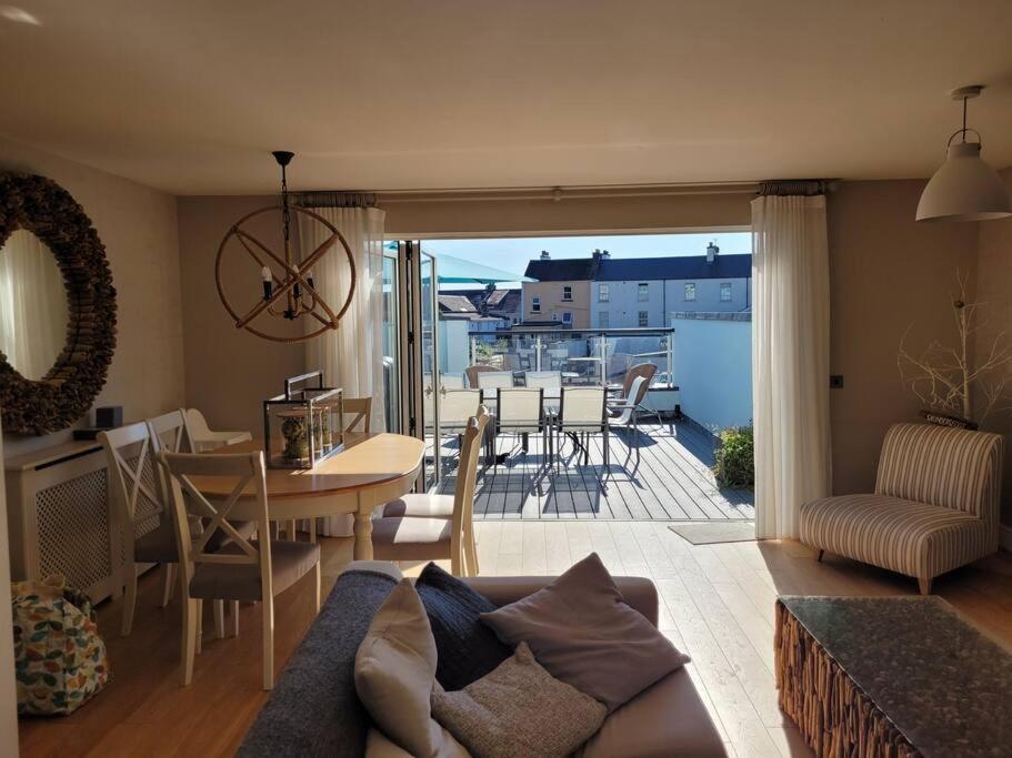 Villa Central Modern Townhouse In Saundersfoot Exterior foto