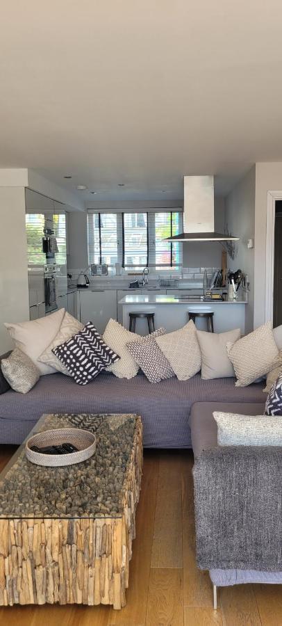 Villa Central Modern Townhouse In Saundersfoot Exterior foto